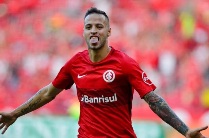 Ir para  <p><big>O acaso consertou a escala&ccedil;&atilde;o ofensiva do Inter e Nico L&oacute;pez comandou a vit&oacute;ria sobre o Bahia, no retorno &agrave; S&eacute;rie A do Brasileir&atilde;o. O uruguaio saiu...